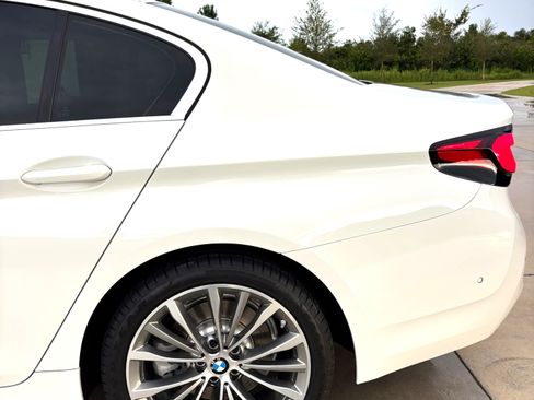 Used 2021 BMW 530i w/ Premium Package RWD image 10