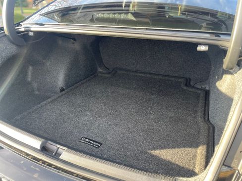 Used 2015 Volkswagen Passat 1.8T Limited Edition image 13