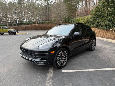 Used 2017 Porsche Macan Turbo AWD/4WD image 1
