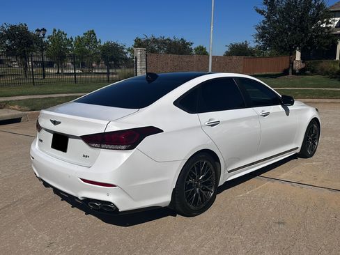 Used 2018 Genesis G80 3.3T Sport RWD image 15