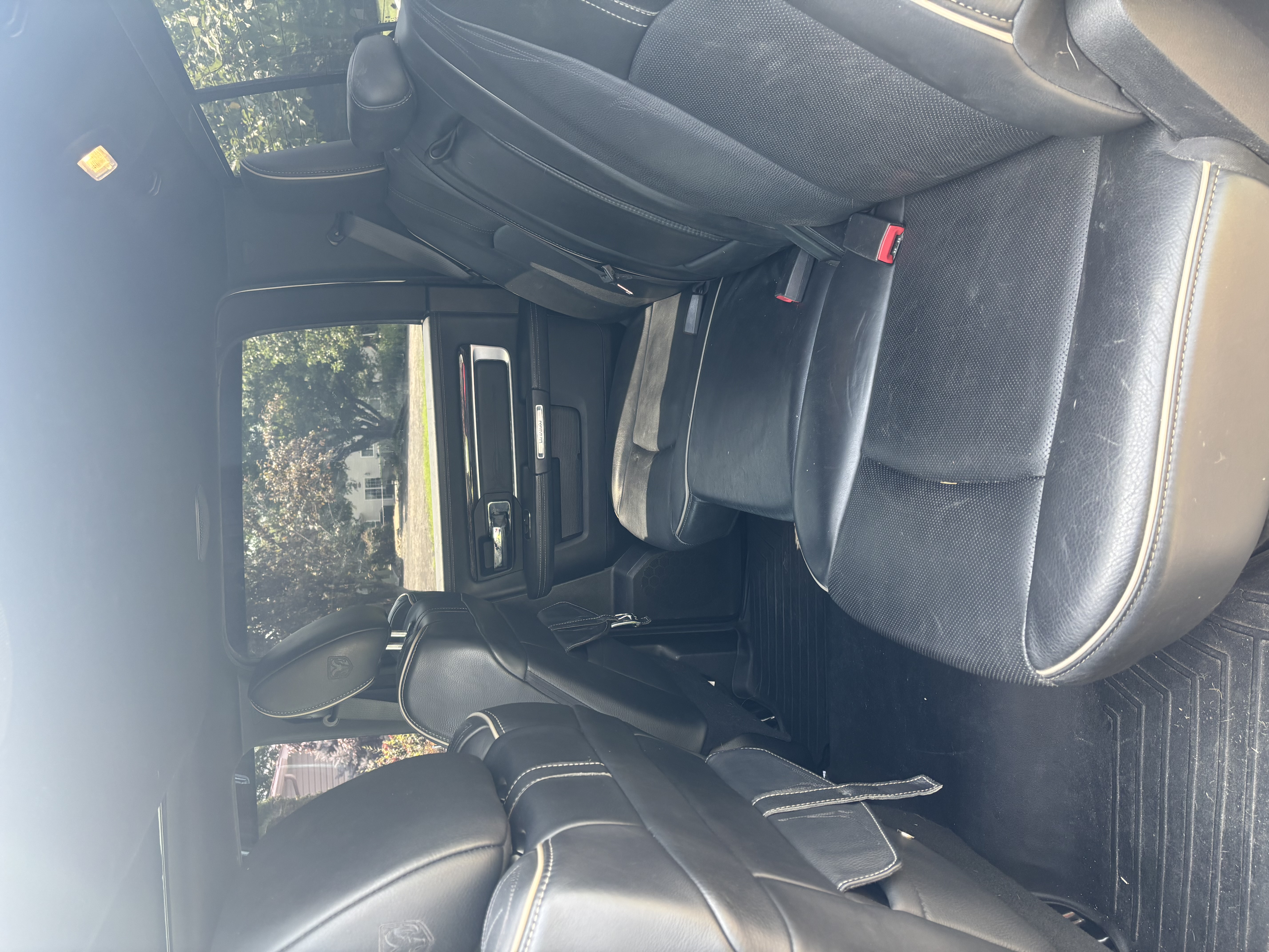 Used 2016 RAM 1500 Limited AWD/4WD image 14