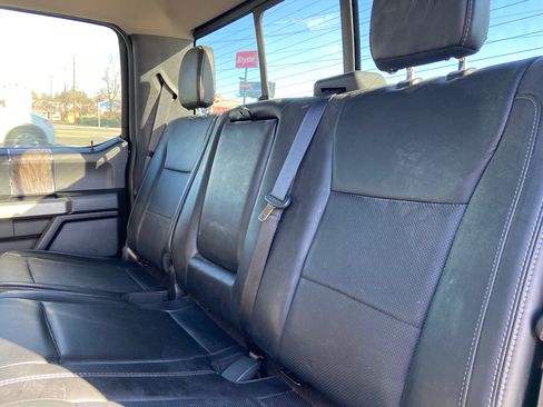 Used 2019 Ford F450 Lariat w/ Lariat Value Package image 11