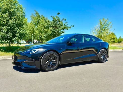 Used 2026 Tesla Model S Plaid AWD/4WD image 1