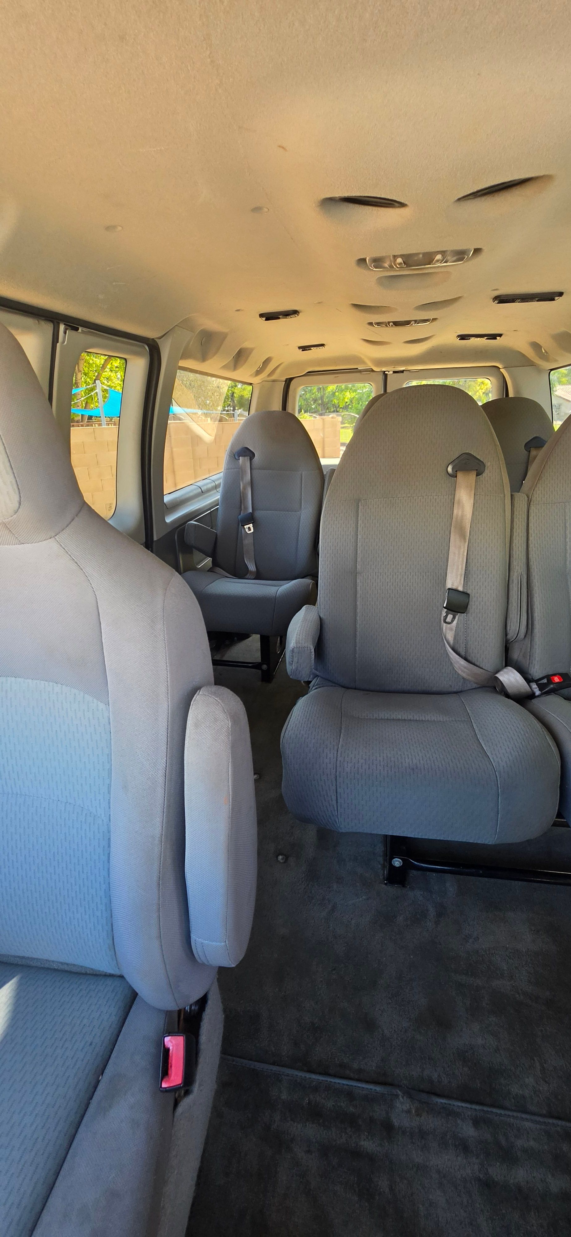 Used 2013 Ford E-350 and Econoline 350 XLT RWD image 10
