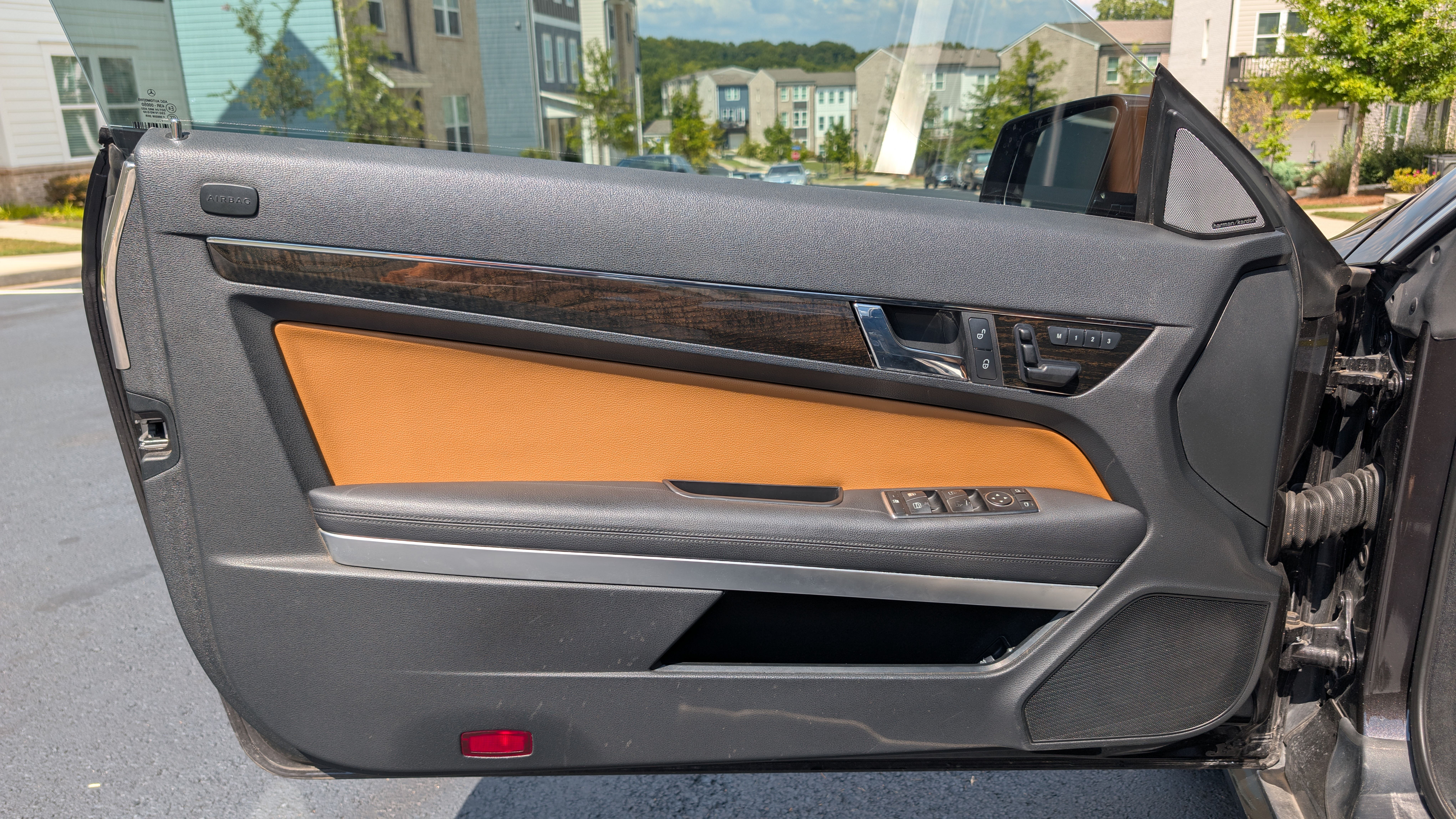Used 2012 Mercedes-Benz E 550 Cabriolet image 12