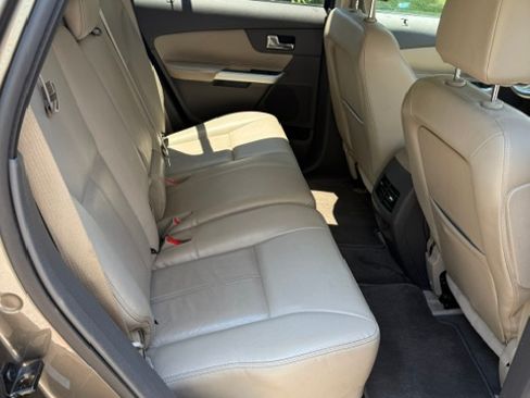 Used 2013 Ford Edge SEL FWD image 12