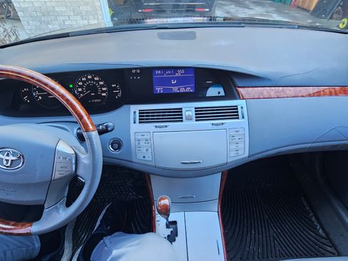 Used 2006 Toyota Avalon Limited image 11