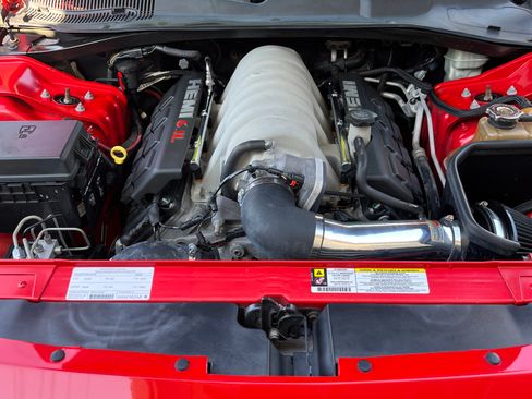 Used 2008 Dodge Magnum SRT8 w/ SRT Option Group III image 19