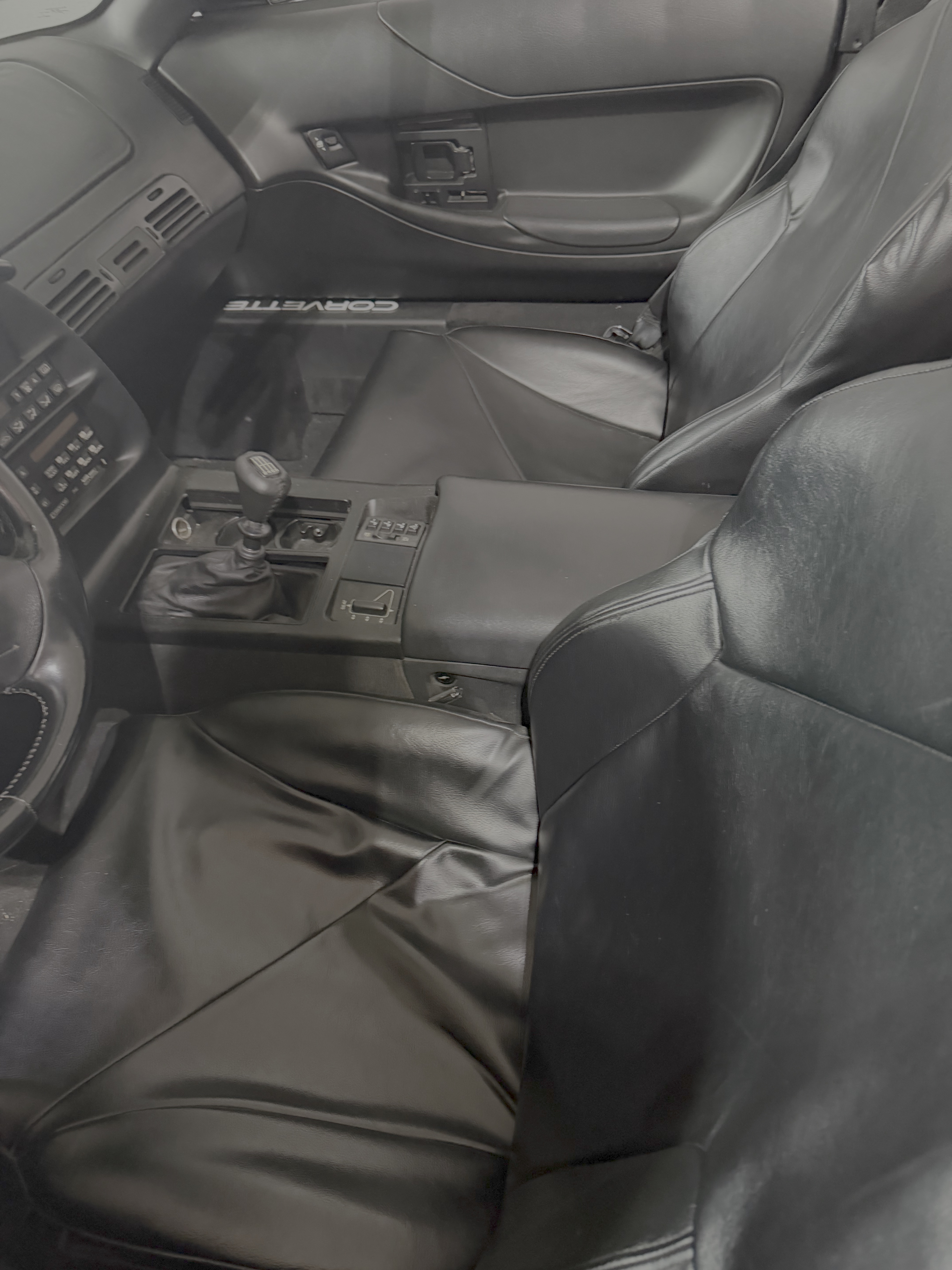 Used 1994 Chevrolet Corvette Convertible RWD image 8