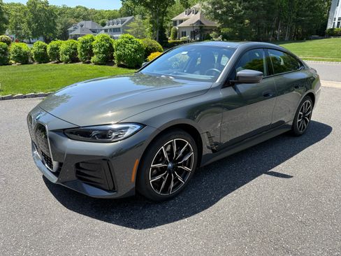 Used 2022 BMW i4 eDrive40 w/ M Sport Package RWD image 1