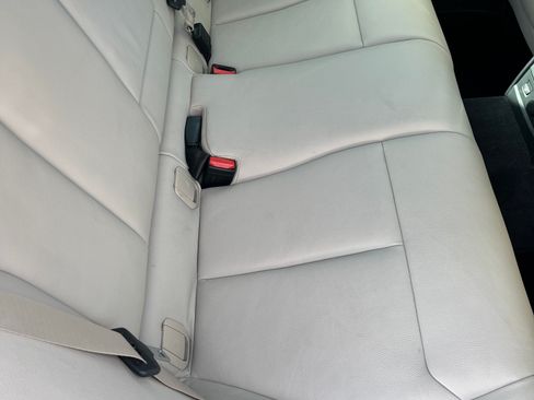 Used 2017 BMW 330i xDrive Sedan image 18