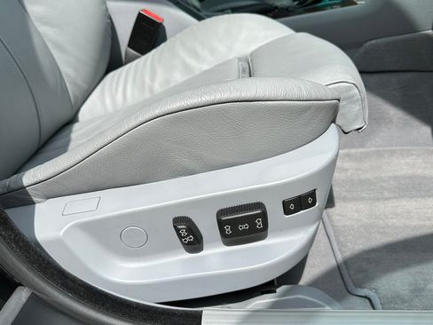 Used 2003 BMW 540i Sedan image 23