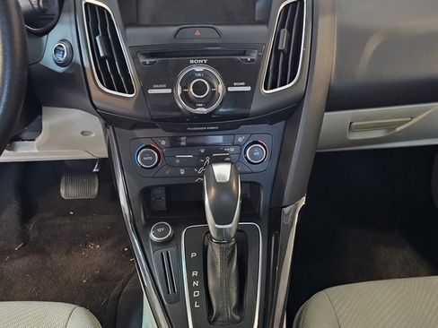 Used 2016 Ford Focus Electric Hatchback image 2