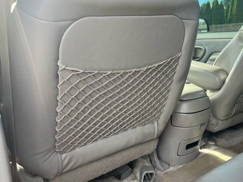Used 1996 GMC Yukon 4WD 4-Door image 17