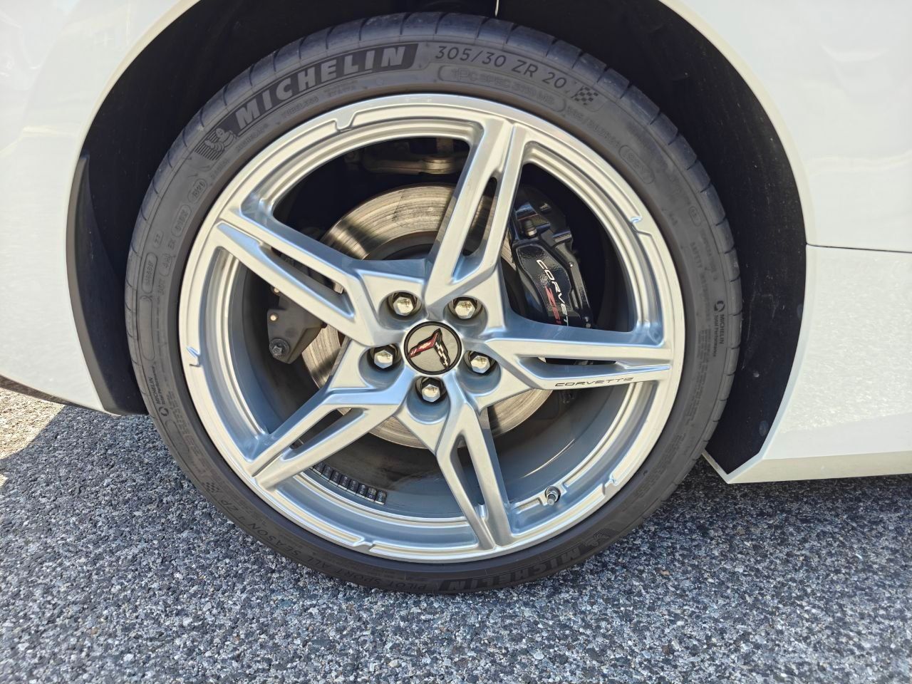 Used 2020 Chevrolet Corvette Stingray Premium Cpe w/ 3LT Preferred Equipment Group RWD image 17