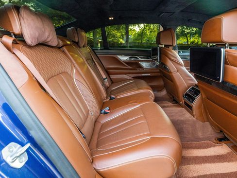 Used 2018 BMW ALPINA B7 xDrive image 16