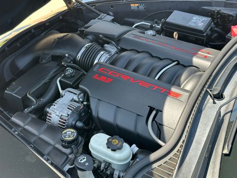 Used 2011 Chevrolet Corvette Grand Sport w/ Preferred Equipment Group RWD image 13