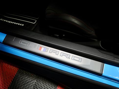 Used 2022 Chevrolet Camaro ZL1 image 10