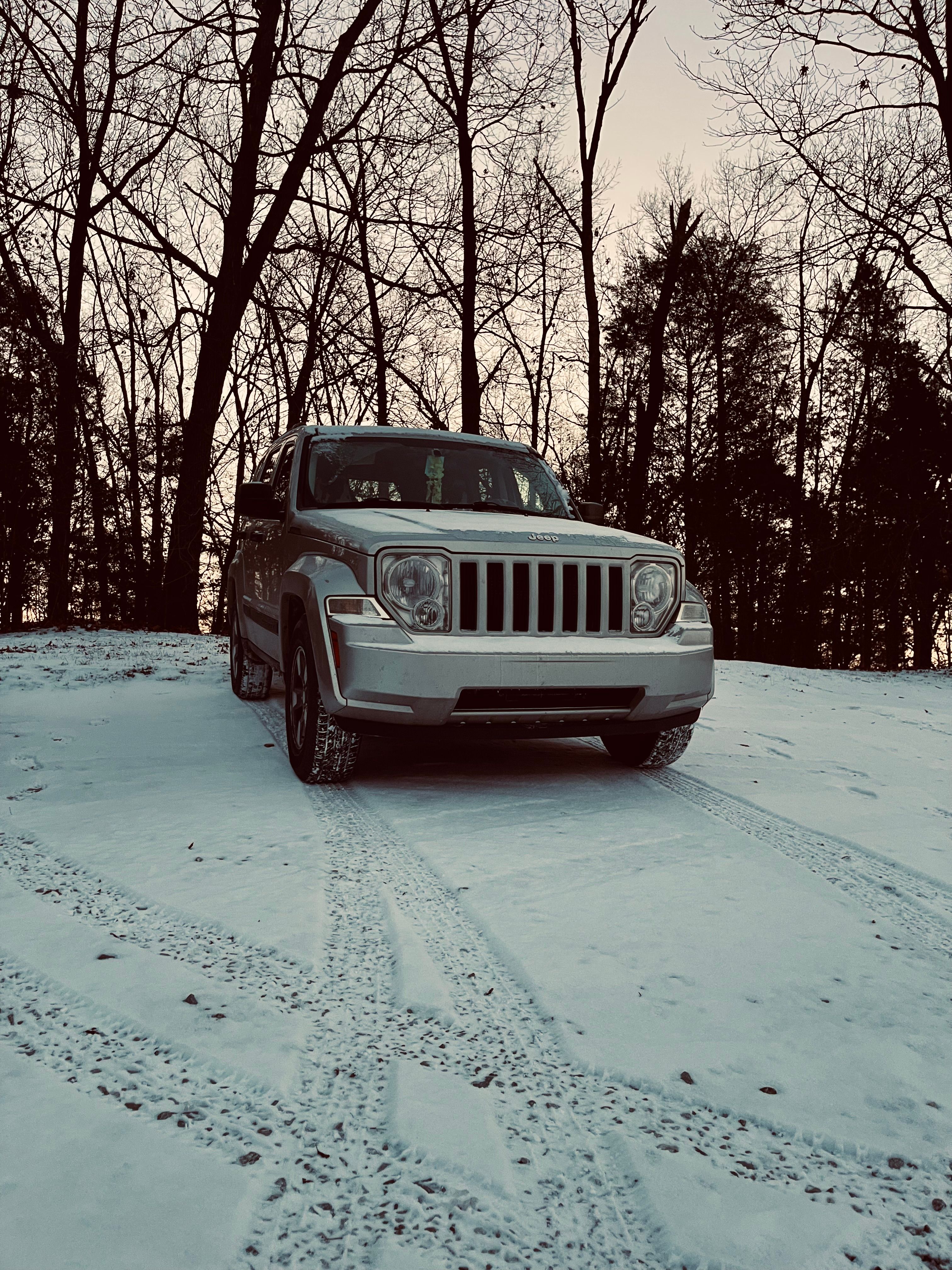 Used 2008 Jeep Liberty Sport w/ Popular Equipment Group AWD/4WD image 1