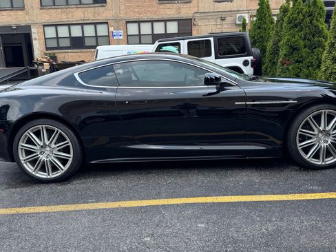 Used 2009 Aston Martin DBS Coupe image 8