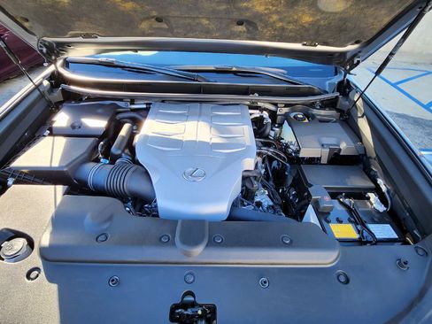 Used 2023 Lexus GX 460 Premium image 9