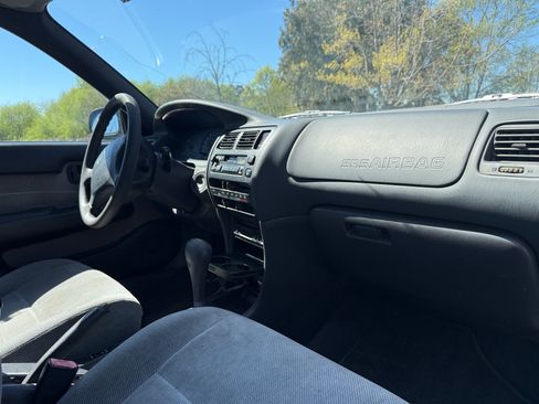Used 1996 Toyota Corolla DX image 17