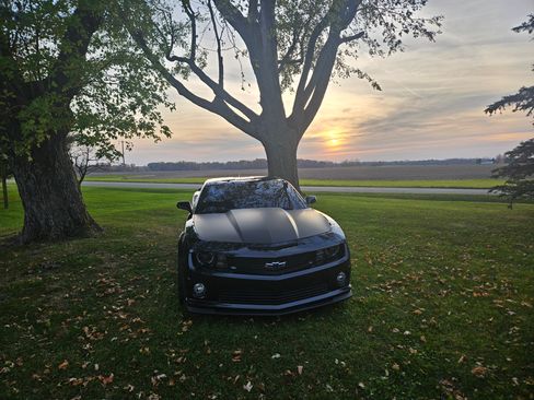 Used 2013 Chevrolet Camaro SS w/ SS Performance Package image 4