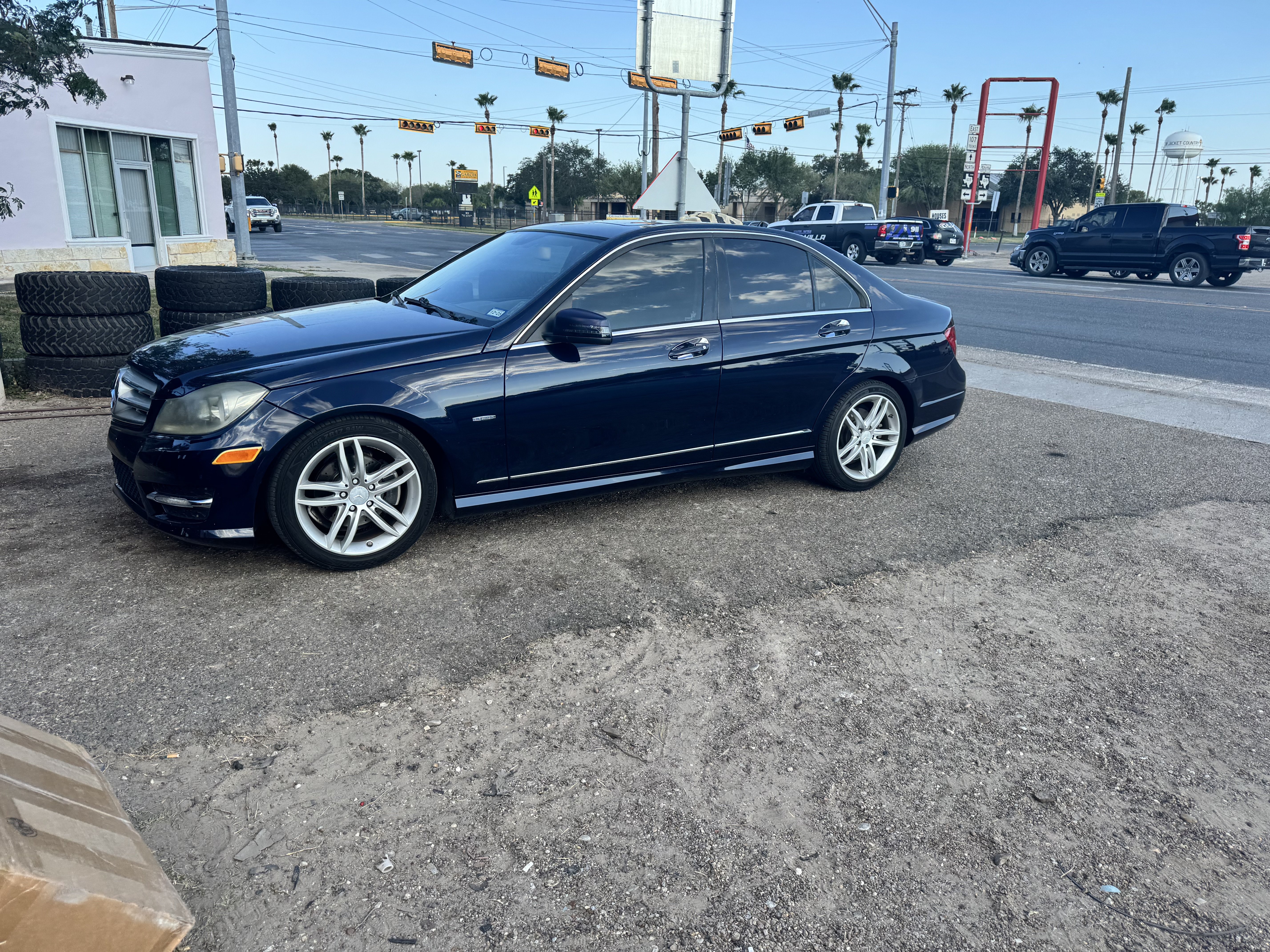 Used 2012 Mercedes-Benz C 250 Sedan image 8