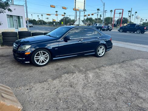 Used 2012 Mercedes-Benz C 250 Sedan image 8