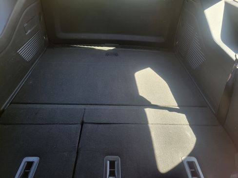 Used 2025 Chevrolet Suburban LS image 2