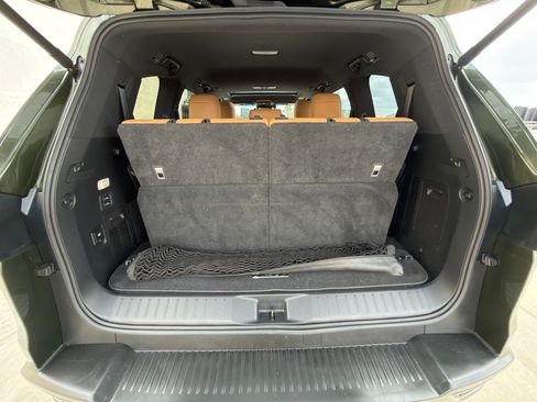 Used 2022 Lexus LX 600 4WD w/ Interior Upgrade Package image 9