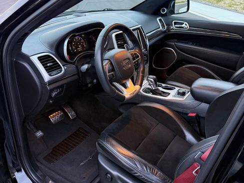 Used 2018 Jeep Grand Cherokee Trackhawk w/ Trailer Tow Group IV image 8