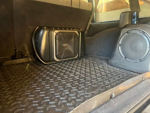 Used 2010 Jeep Wrangler Unlimited Sport image 21