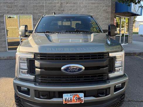 Used 2019 Ford F350 Platinum w/ Platinum Ultimate Package image 8