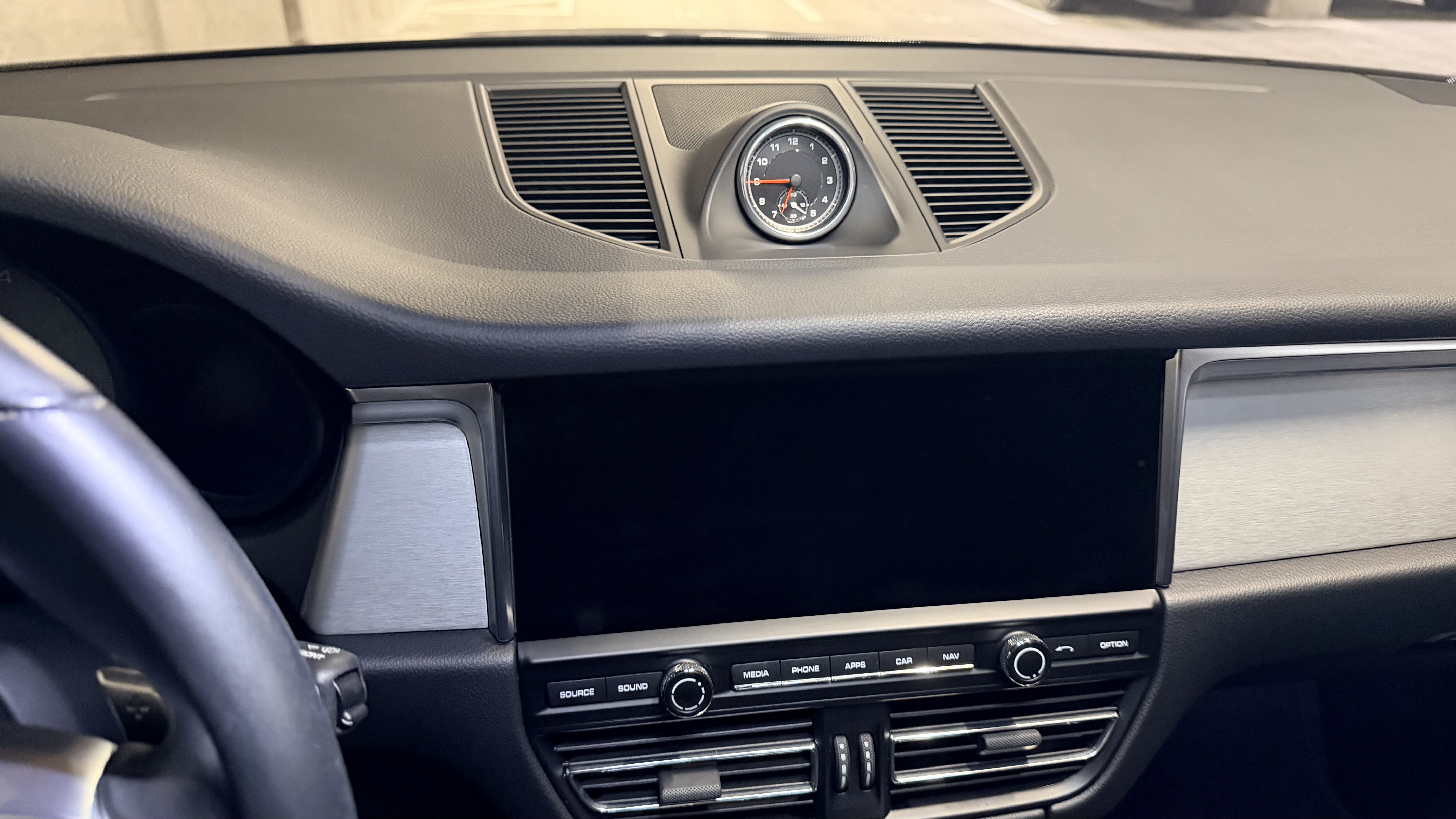 Used 2021 Porsche Macan S AWD/4WD image 28