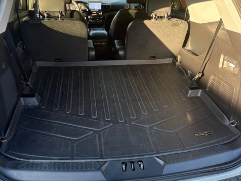 Used 2021 Ford Explorer Limited w/ Equipment Group 301A image 2