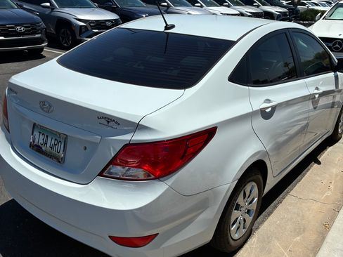 Used 2017 Hyundai Accent SE image 4
