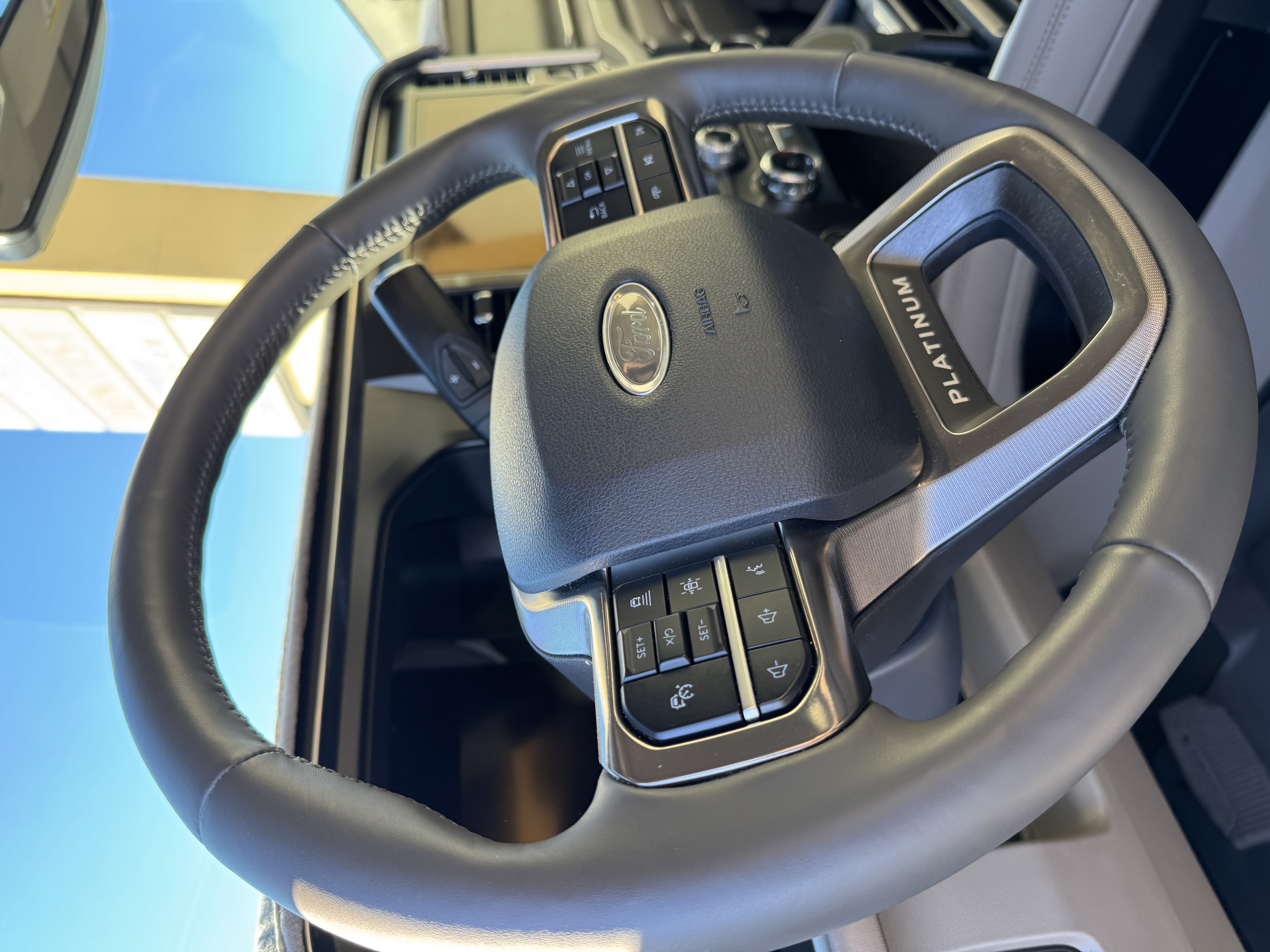 Used 2026 Ford F450 Platinum w/ Platinum Plus Package AWD/4WD image 27