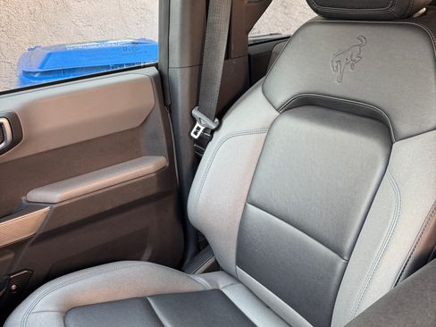 Used 2022 Ford Bronco Black Diamond image 24