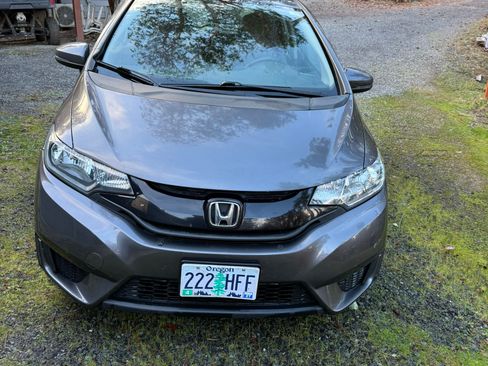 Used 2015 Honda Fit LX image 2