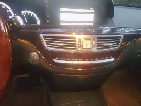 Used 2007 Mercedes-Benz S 550 image 6