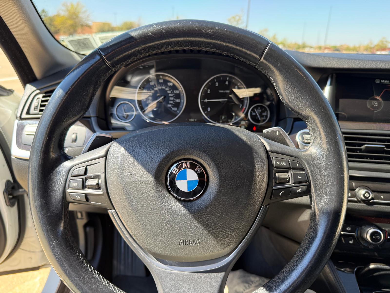 Used 2016 BMW 528i xDrive Sedan AWD/4WD image 12