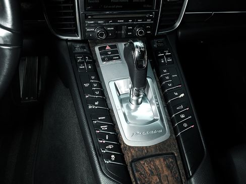 Used 2012 Porsche Panamera 4S image 21