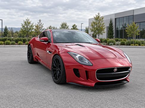 Used 2016 Jaguar F-TYPE Coupe RWD image 1