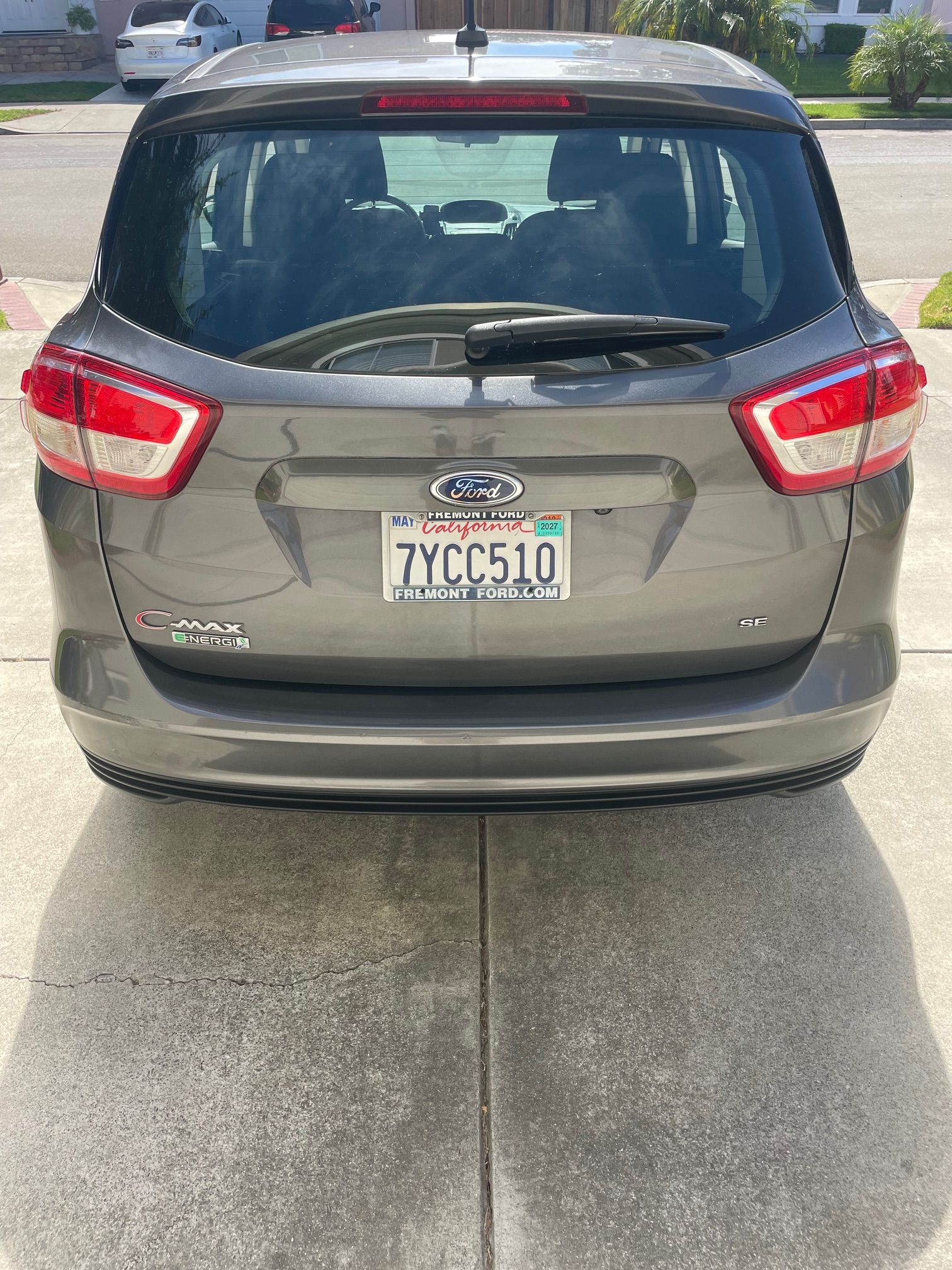 Used 2017 Ford C-MAX Energi SE FWD image 9