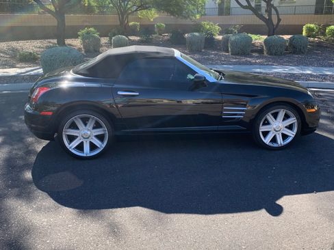 Used 2006 Chrysler Crossfire Limited image 5