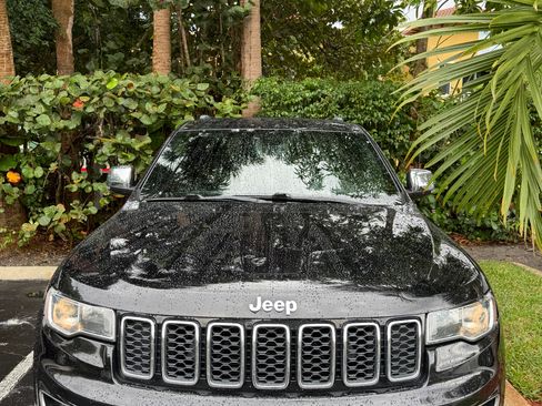 Used 2018 Jeep Grand Cherokee Limited w/ Trailer Tow Group IV image 4