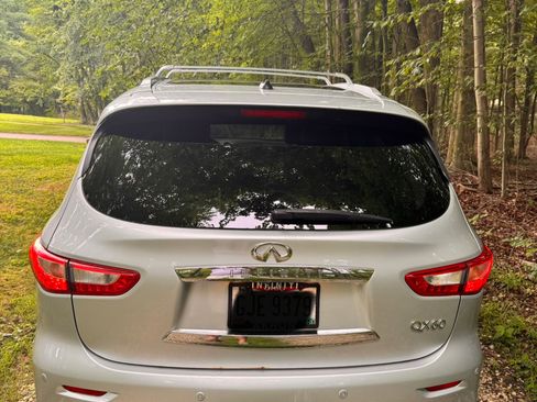 Used 2015 INFINITI QX60 Luxe w/ Deluxe Touring Package AWD/4WD image 5