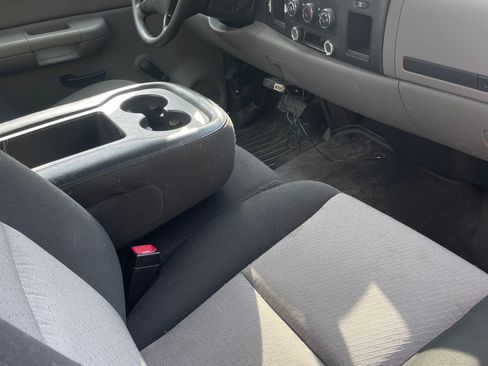 Used 2007 Chevrolet Silverado 1500 W/T image 12