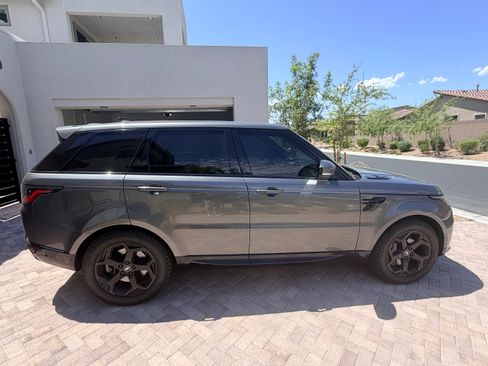 Used 2019 Land Rover Range Rover Sport HSE AWD/4WD image 5